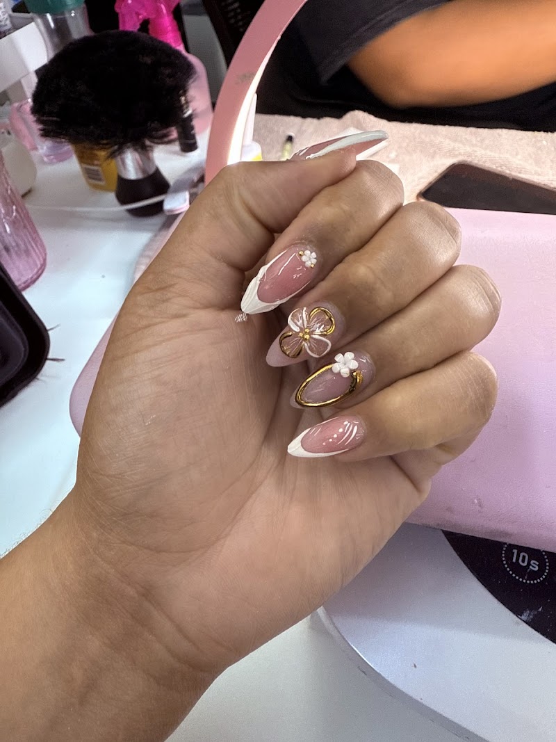 Rhinestone nail design